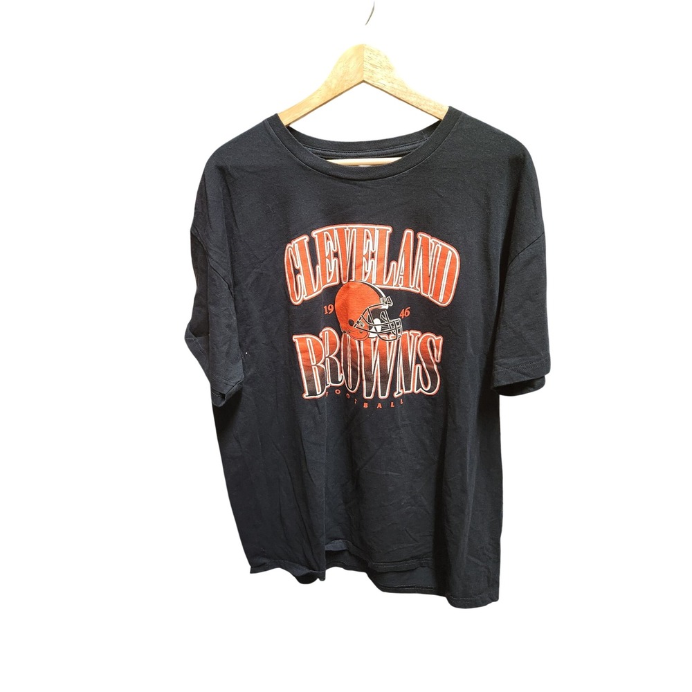 Cleveland Browns NFL Graphic T-Shirt Mens XL Black Short Sleeve Helmet 1946 Tee